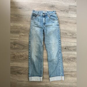 Uniqlo light wash high rise jeans. Size 23x32